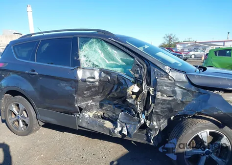 2017 Ford Escape Se from USA, damaged, VIN 1FMCU9G96HUA74078